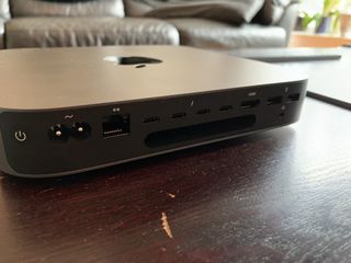 Mac mini ports